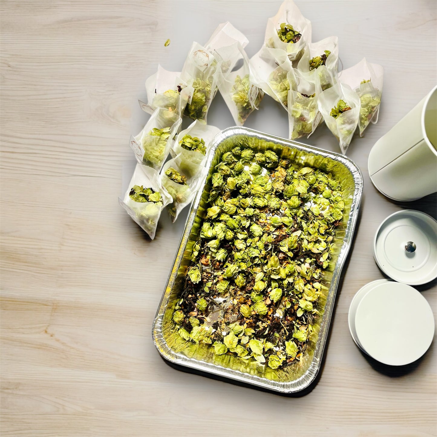 Hoppy Tea Tin
